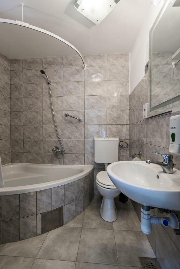 Nona Lena Studio Apartamento Split Exterior foto